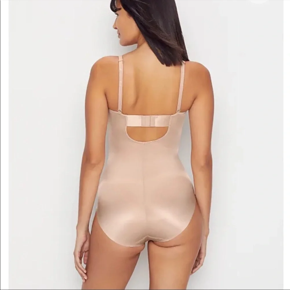NWOT SPANX Suit Your Fancy Strapless Cupped Panty
Bodysuit L_4